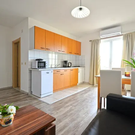 Apartments Goranka Murter Exterior photo