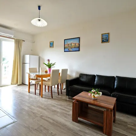 Apartments Goranka Murter Exterior photo