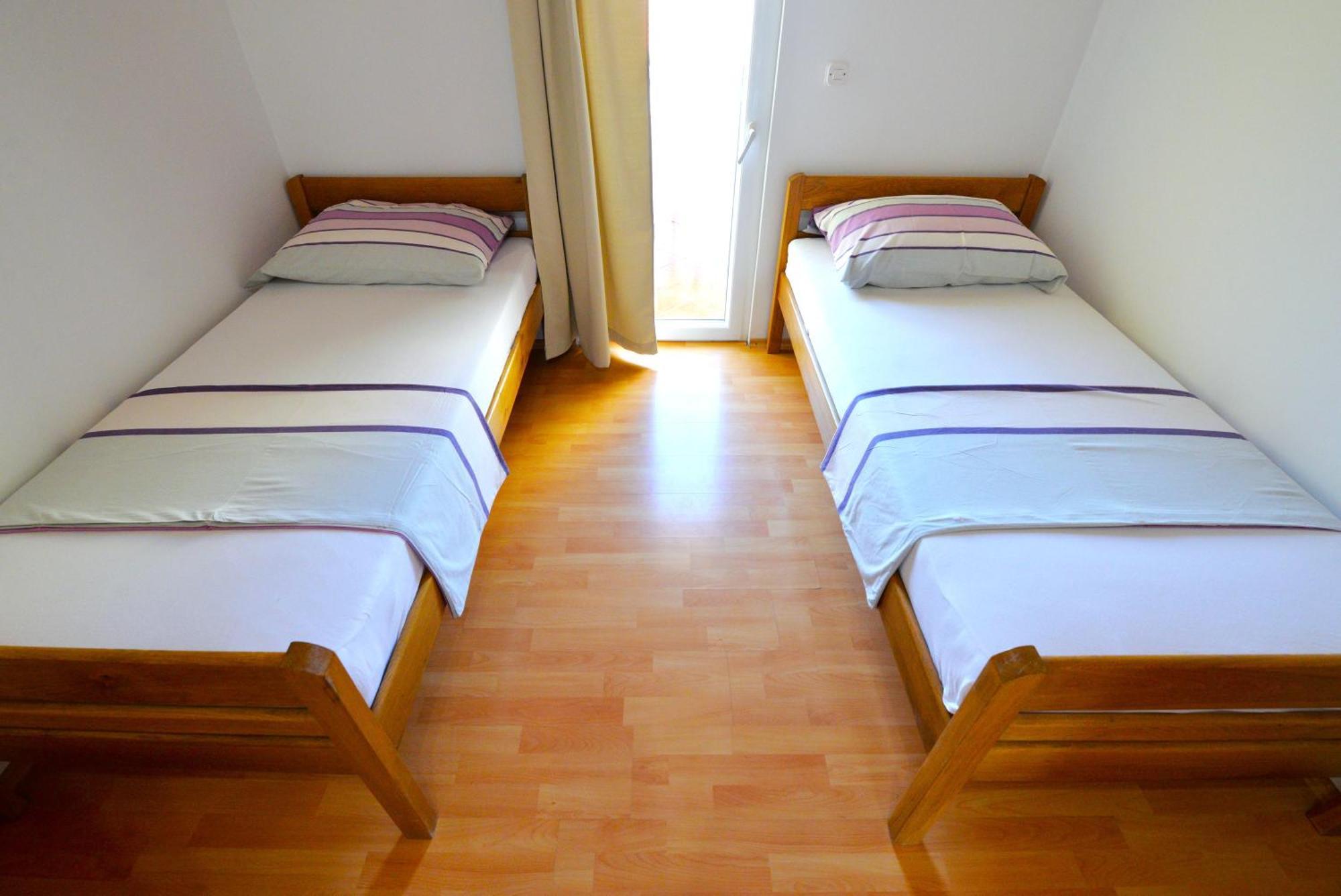 Apartment Goranka Murter