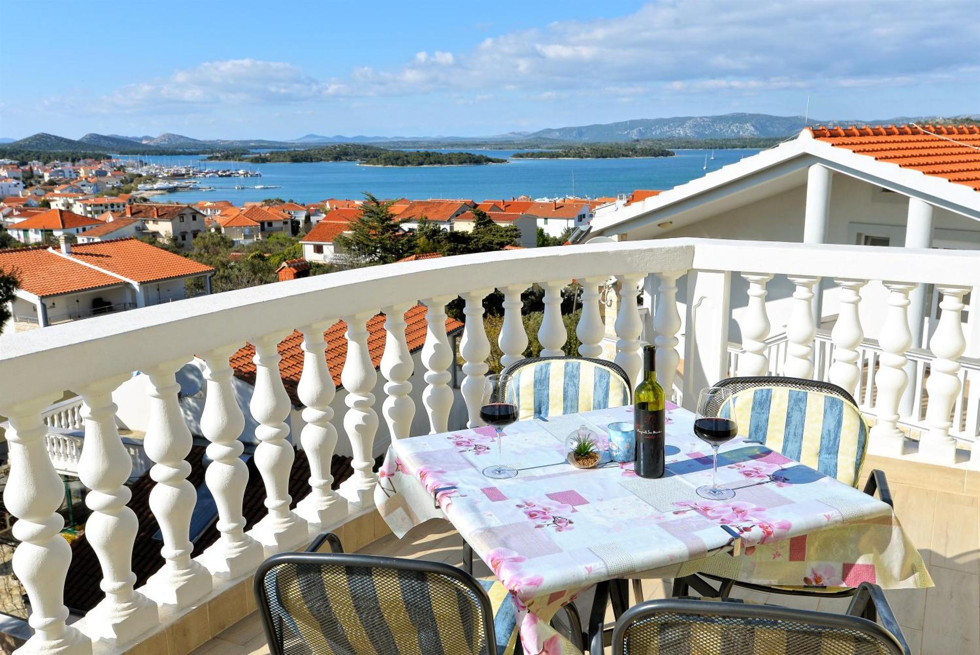 Goranka Apartment Murter